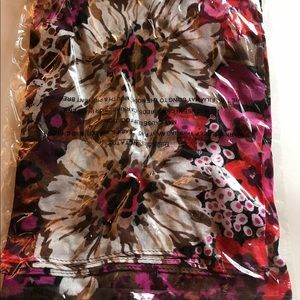 *SOLD* Vera Bradley Soft Fringed Scarf in Rosewood